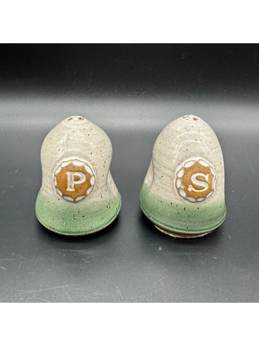 Art Pottery Shakers Green Speckled Glaze Artist Signed JE Handmade Dimple Retro